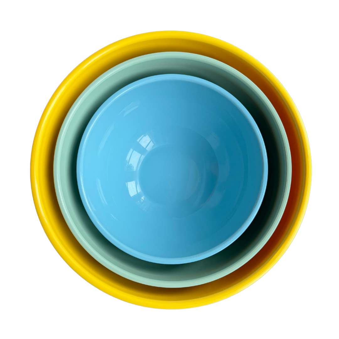 Yellow serving bowls with lids (hire)